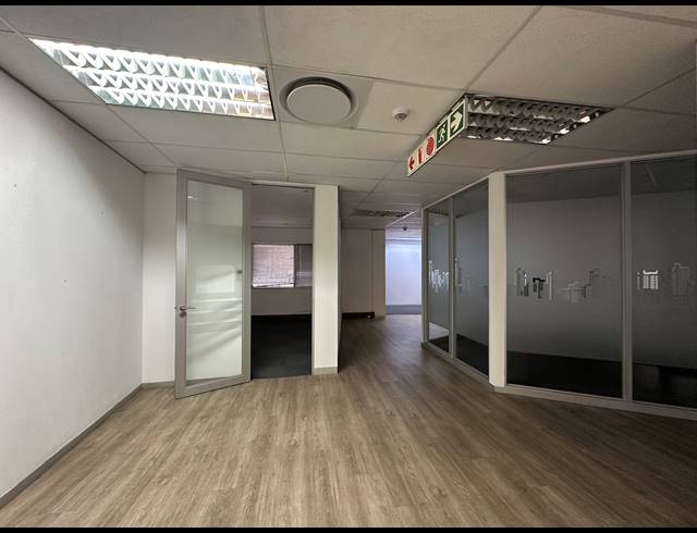 375M² OFFICE TO LET IN CENTURION CENTRAL